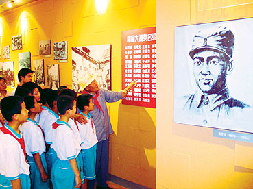 赣榆县抗日山成为中小学生爱国主义教育首选场所(图)